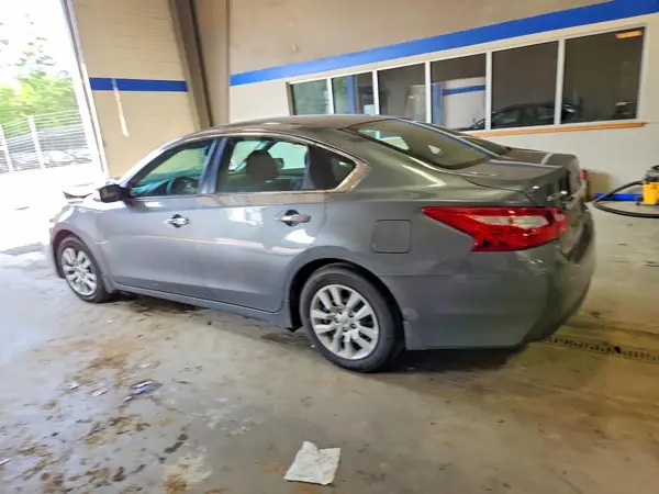 1N4AL3AP3HC479653 2017 NISSAN ALTIMA - Image 2
