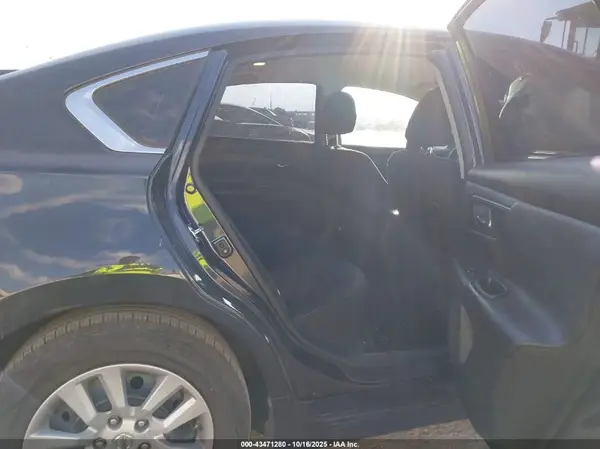 1N4AL3AP3HC480270 2017 NISSAN ALTIMA - Image 8