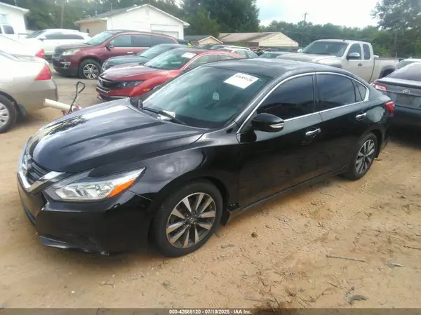 1N4AL3AP3HC481497 2017 NISSAN ALTIMA - Image 2