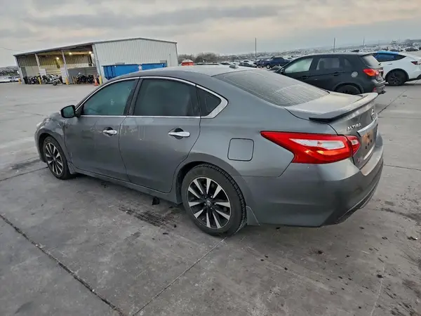 1N4AL3AP3HC484335 2017 NISSAN ALTIMA - Image 2