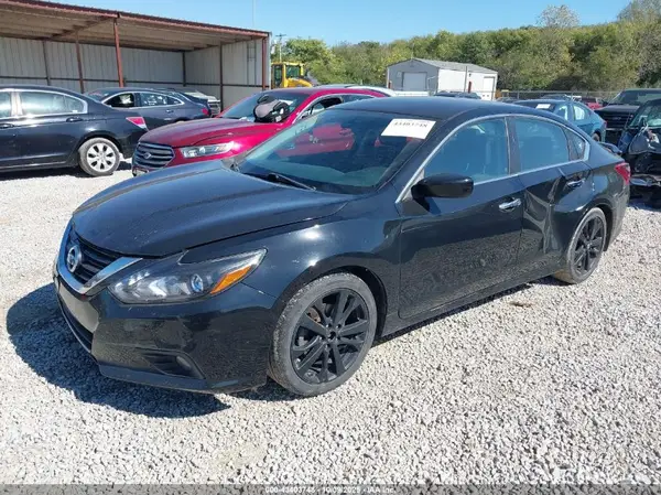 1N4AL3AP3HC485145 2017 NISSAN ALTIMA - Image 2