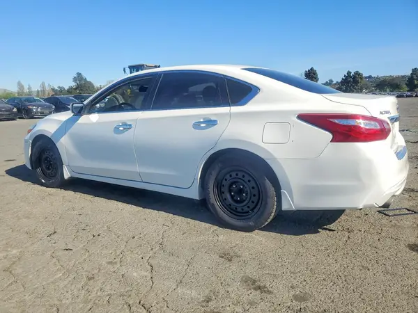 1N4AL3AP3HC485405 2017 NISSAN ALTIMA - Image 2