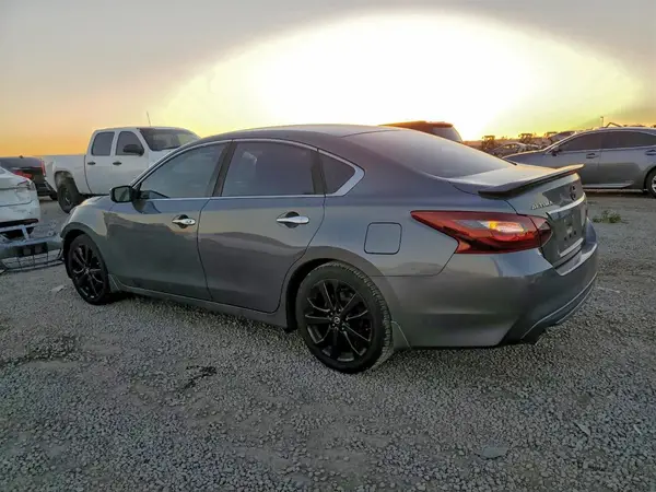 1N4AL3AP3HC486148 2017 NISSAN ALTIMA - Image 2