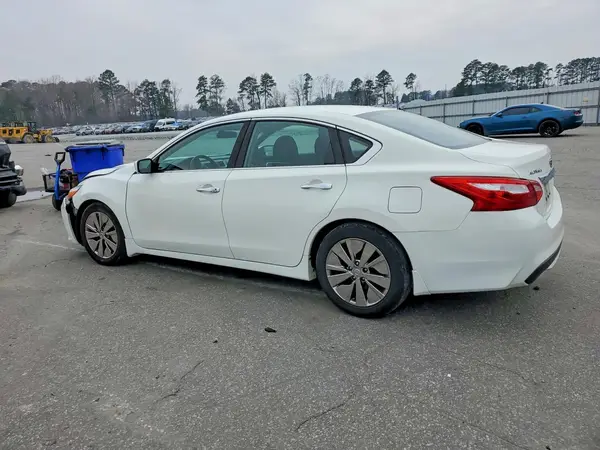 1N4AL3AP3HC486344 2017 NISSAN ALTIMA - Image 2