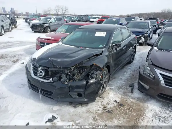 1N4AL3AP3HC490233 2017 NISSAN ALTIMA - Image 2