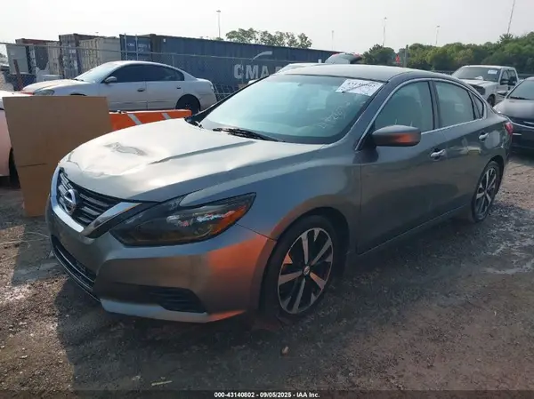 1N4AL3AP3HC492676 2017 NISSAN ALTIMA - Image 2