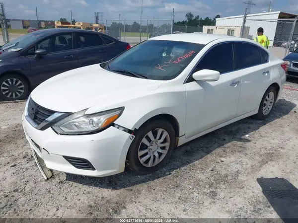 1N4AL3AP3HC492869 2017 NISSAN ALTIMA - Image 2