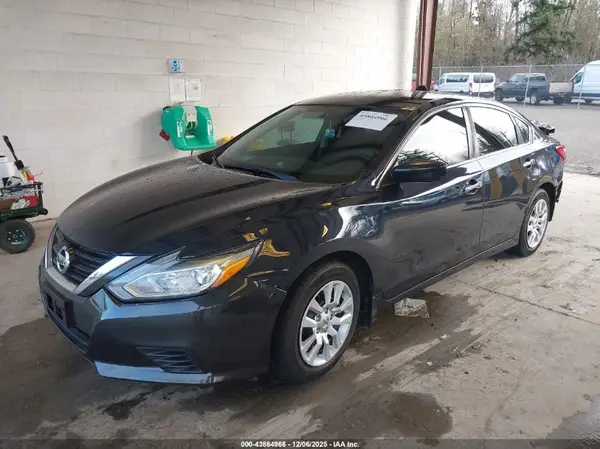 1N4AL3AP3HC493214 2017 NISSAN ALTIMA - Image 2