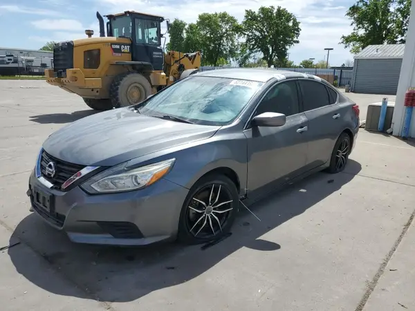 1N4AL3AP3HC493732 2017 NISSAN ALTIMA - Image 1
