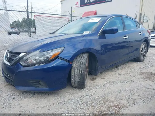 1N4AL3AP3HC940396 2017 NISSAN ALTIMA - Image 2