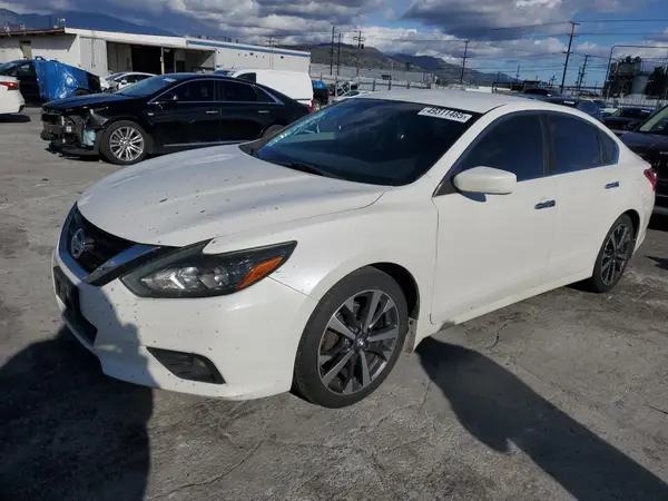 1N4AL3AP3HN302847 2017 NISSAN ALTIMA - Image 1