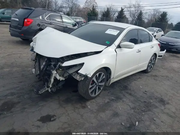 1N4AL3AP3HN304632 2017 NISSAN ALTIMA - Image 2