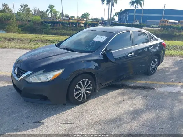 1N4AL3AP3HN306753 2017 NISSAN ALTIMA - Image 2
