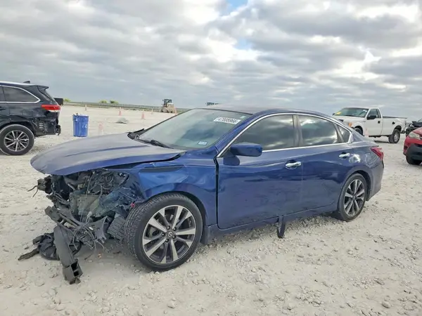 1N4AL3AP3HN312150 2017 NISSAN ALTIMA - Image 1
