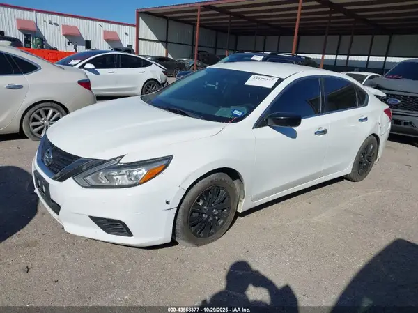 1N4AL3AP3HN316067 2017 NISSAN ALTIMA - Image 2