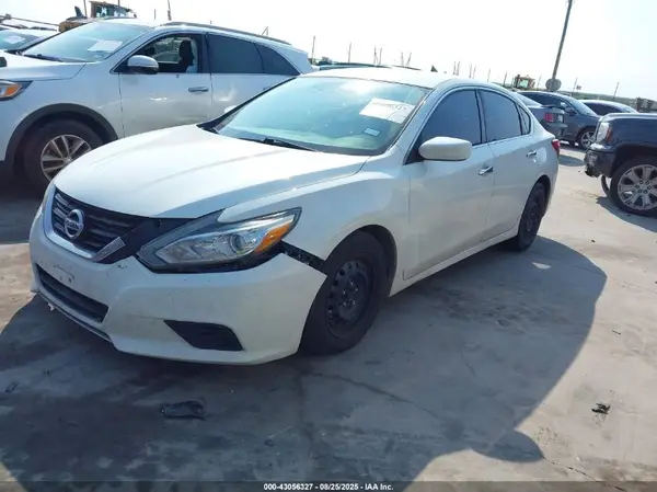 1N4AL3AP3HN318062 2017 NISSAN ALTIMA - Image 2
