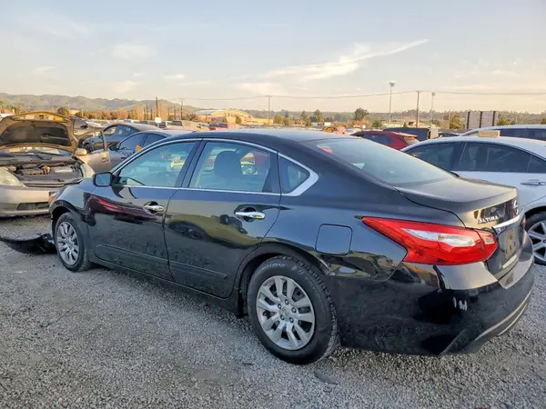1N4AL3AP3HN318420 2017 NISSAN ALTIMA - Image 2
