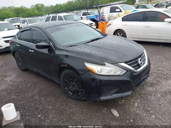 1N4AL3AP3HN318806 2017 NISSAN ALTIMA - Image 1