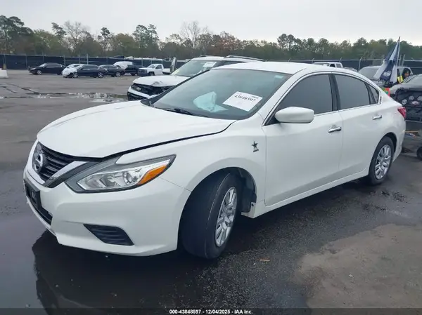 1N4AL3AP3HN318966 2017 NISSAN ALTIMA - Image 2