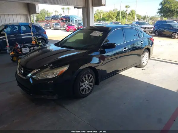 1N4AL3AP3HN320779 2017 NISSAN ALTIMA - Image 2