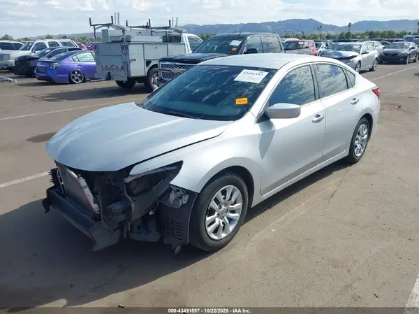 1N4AL3AP3HN322970 2017 NISSAN ALTIMA - Image 2