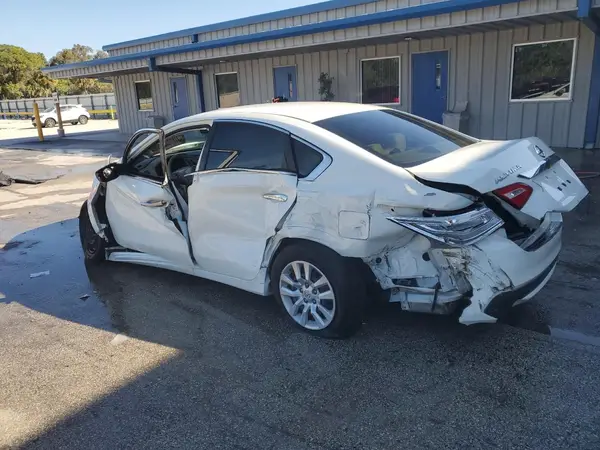 1N4AL3AP3HN323021 2017 NISSAN ALTIMA - Image 2