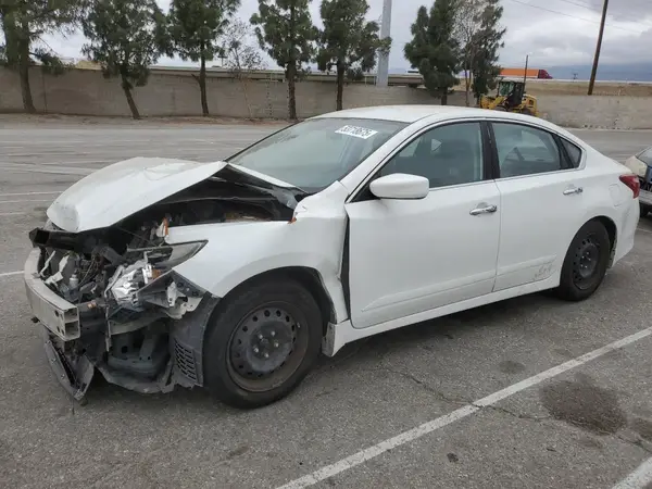 1N4AL3AP3HN324444 2017 NISSAN ALTIMA - Image 1