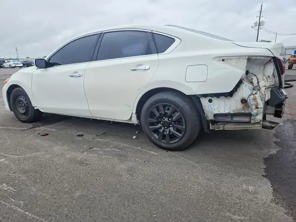1N4AL3AP3HN326646 2017 NISSAN ALTIMA - Image 2