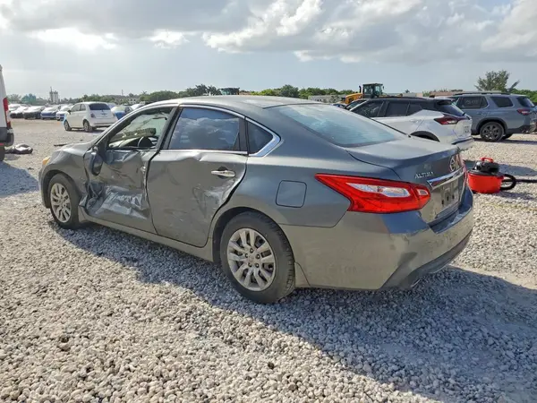 1N4AL3AP3HN331801 2017 NISSAN ALTIMA - Image 2