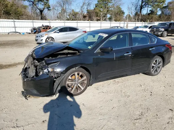 1N4AL3AP3HN332186 2017 NISSAN ALTIMA - Image 1