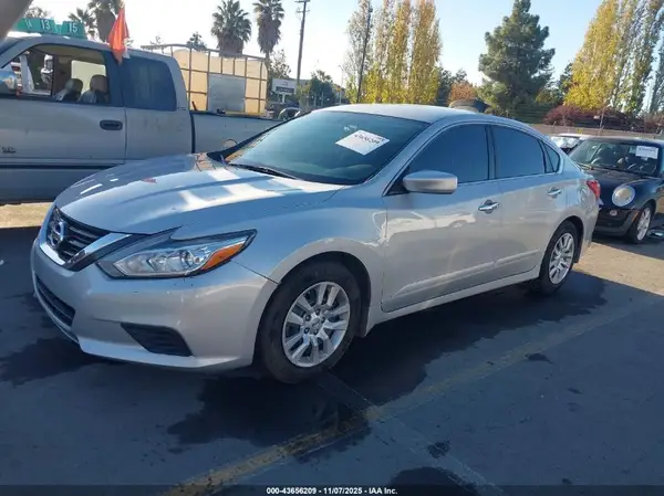 1N4AL3AP3HN333175 2017 NISSAN ALTIMA - Image 2