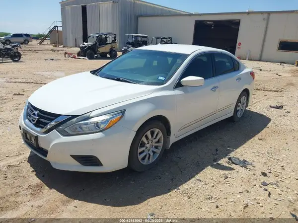 1N4AL3AP3HN336805 2017 NISSAN ALTIMA - Image 2