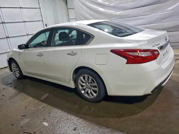 1N4AL3AP3HN338036 2017 NISSAN ALTIMA - Image 2