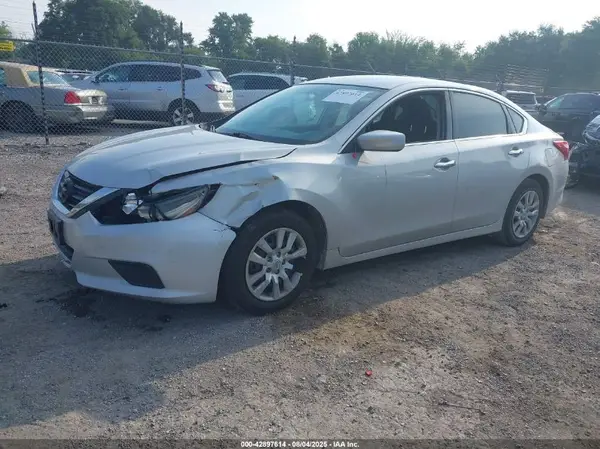 1N4AL3AP3HN338327 2017 NISSAN ALTIMA - Image 2