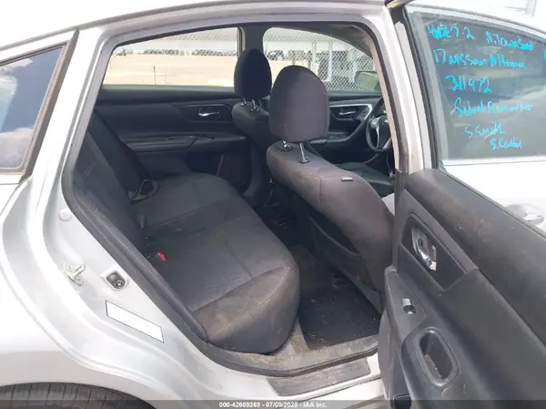 1N4AL3AP3HN341972 2017 NISSAN ALTIMA - Image 8
