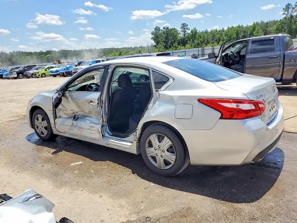 1N4AL3AP3HN348064 2017 NISSAN ALTIMA - Image 2
