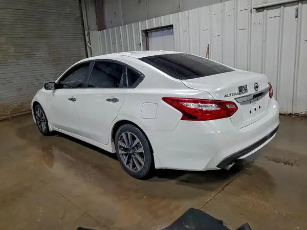 1N4AL3AP3HN351871 2017 NISSAN ALTIMA - Image 2