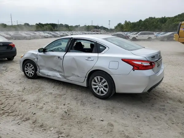1N4AL3AP3HN352860 2017 NISSAN ALTIMA - Image 2