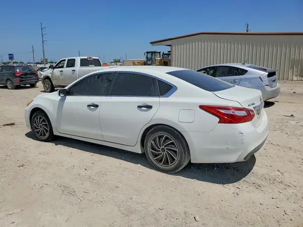 1N4AL3AP3HN354978 2017 NISSAN ALTIMA - Image 2