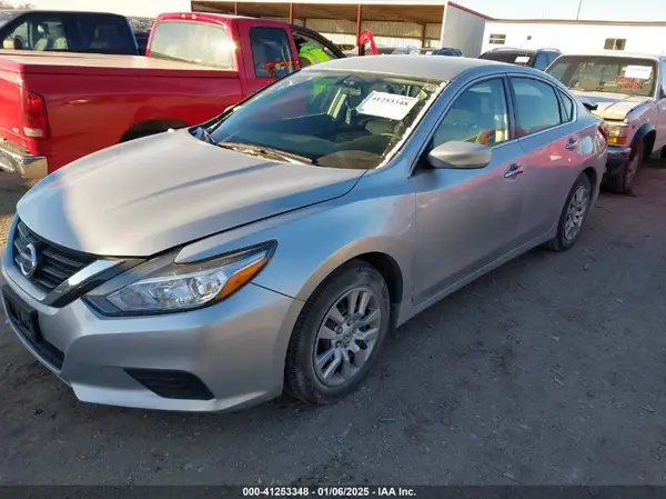 1N4AL3AP3HN360604 2017 NISSAN ALTIMA - Image 2