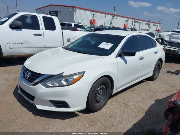 1N4AL3AP3HN364460 2017 NISSAN ALTIMA - Image 2