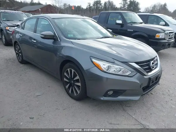 1N4AL3AP3JC101094 2018 NISSAN ALTIMA - Image 1