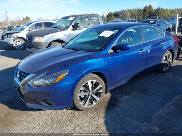 1N4AL3AP3JC104965 2018 NISSAN ALTIMA - Image 2