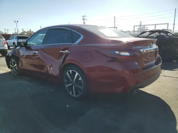 1N4AL3AP3JC105243 2018 NISSAN ALTIMA - Image 2