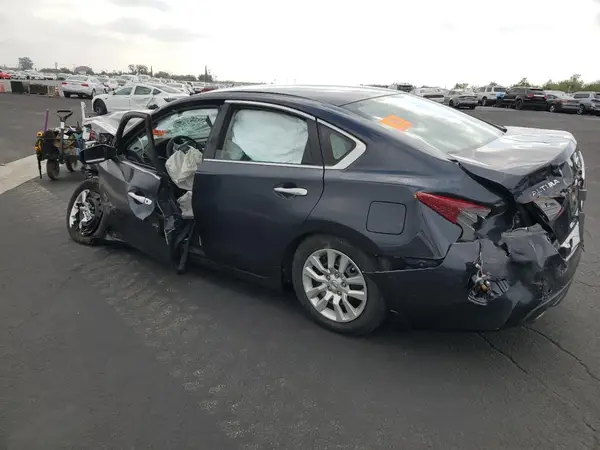 1N4AL3AP3JC106263 2018 NISSAN ALTIMA - Image 2