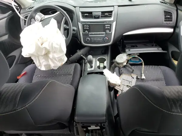 1N4AL3AP3JC106263 2018 NISSAN ALTIMA - Image 8