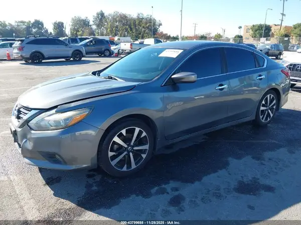 1N4AL3AP3JC106778 2018 NISSAN ALTIMA - Image 2