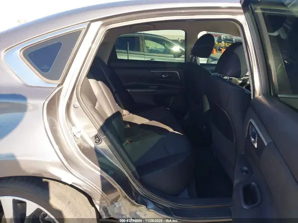 1N4AL3AP3JC106778 2018 NISSAN ALTIMA - Image 8