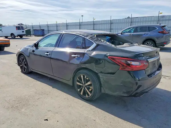 1N4AL3AP3JC114542 2018 NISSAN ALTIMA - Image 2