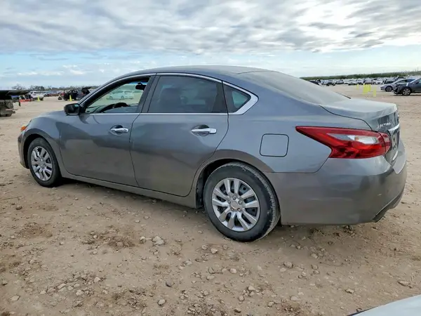 1N4AL3AP3JC114606 2018 NISSAN ALTIMA - Image 2